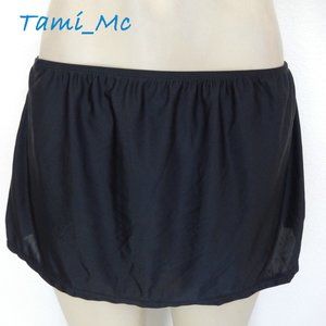 Swimskirt w bikini brief swim bottom black NEW Medium 8 10 NWT